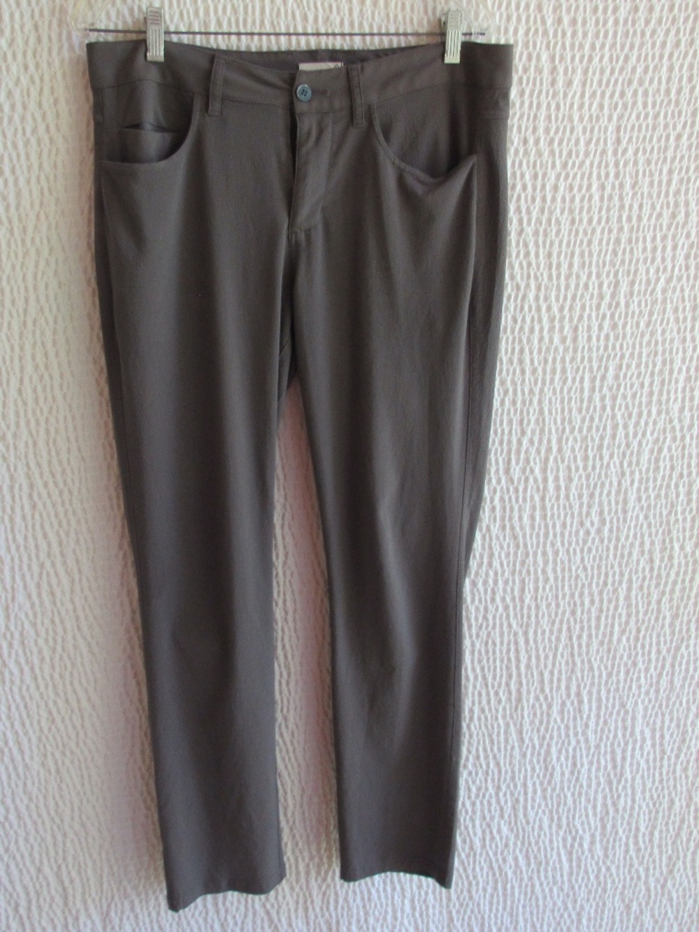 Tasc Mens Motion Pants Tailored Lightweight Solid Gray 34 x 29- $118 Zip Pocket